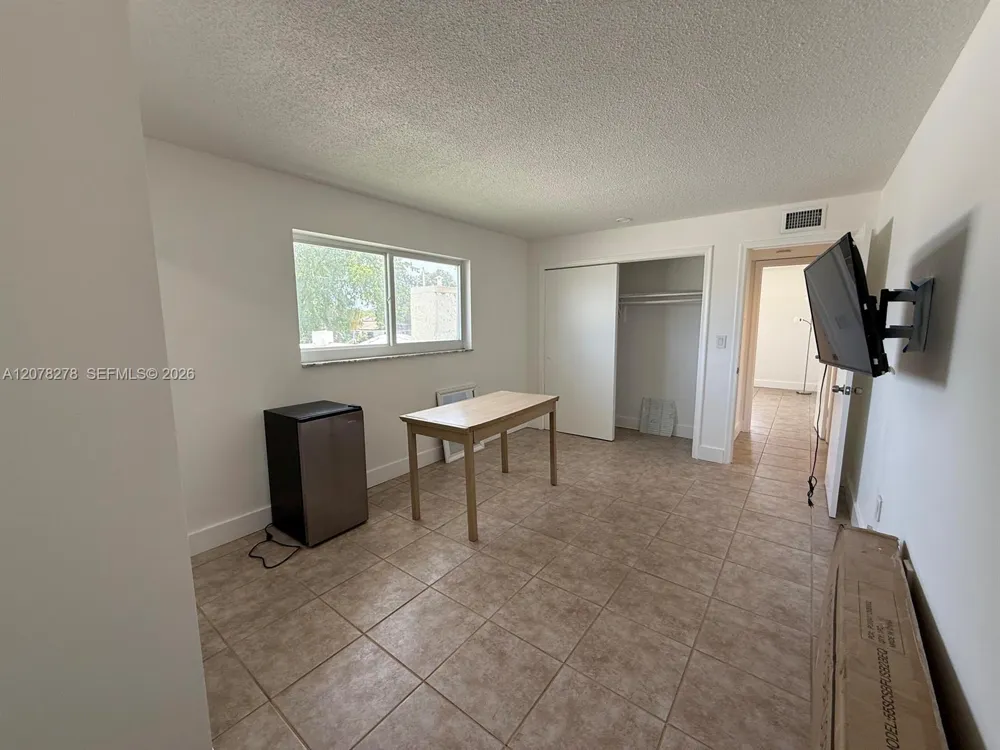 1859 Lincoln St Hollywood, FL 33020