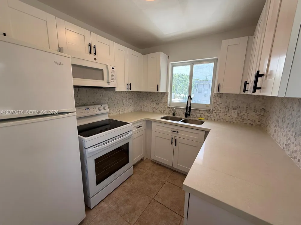 1859 Lincoln St Hollywood, FL 33020