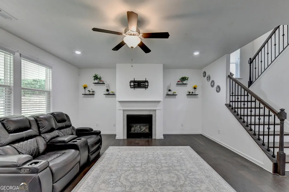 5090 Bellehurst LN Cumming, GA 30040