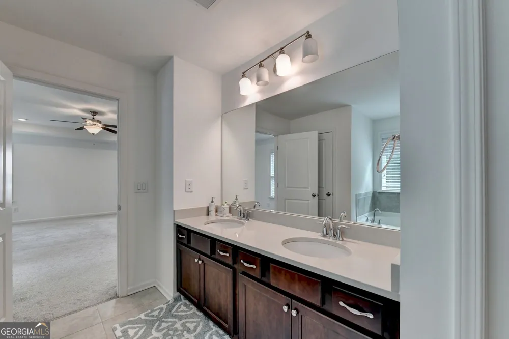 5090 Bellehurst LN Cumming, GA 30040