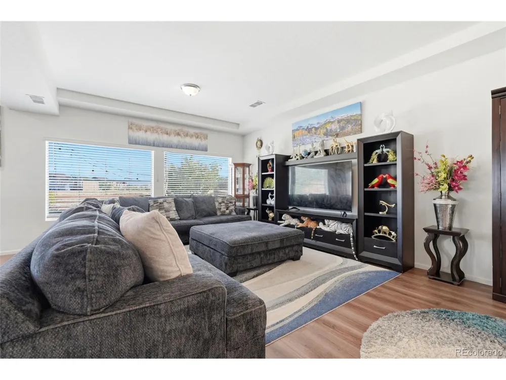 17576 E 103rd Avenue Commerce City, CO 80022