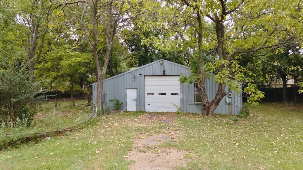 312 Broach Street Pittsburg, TX 75686