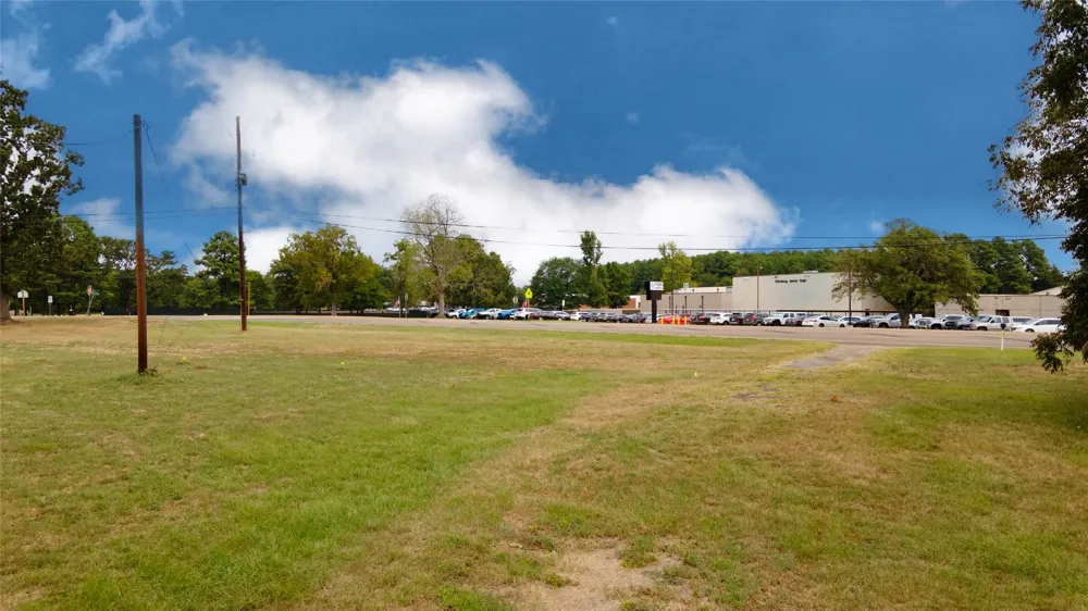 312 Broach Street Pittsburg, TX 75686