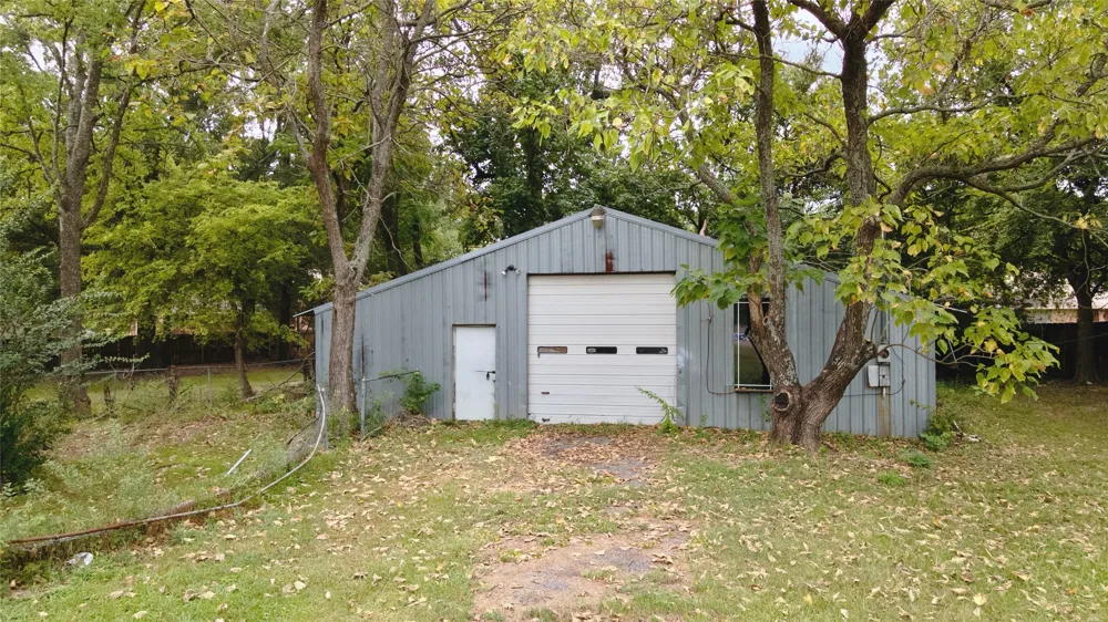 312 Broach Street Pittsburg, TX 75686