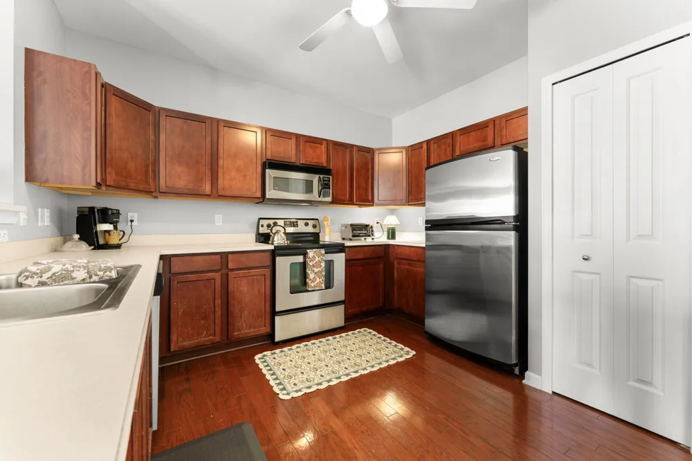 713 Abbington Court Howell, MI 48843