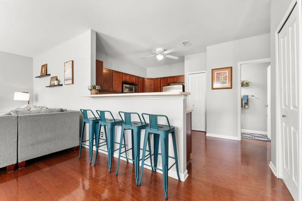 713 Abbington Court Howell, MI 48843