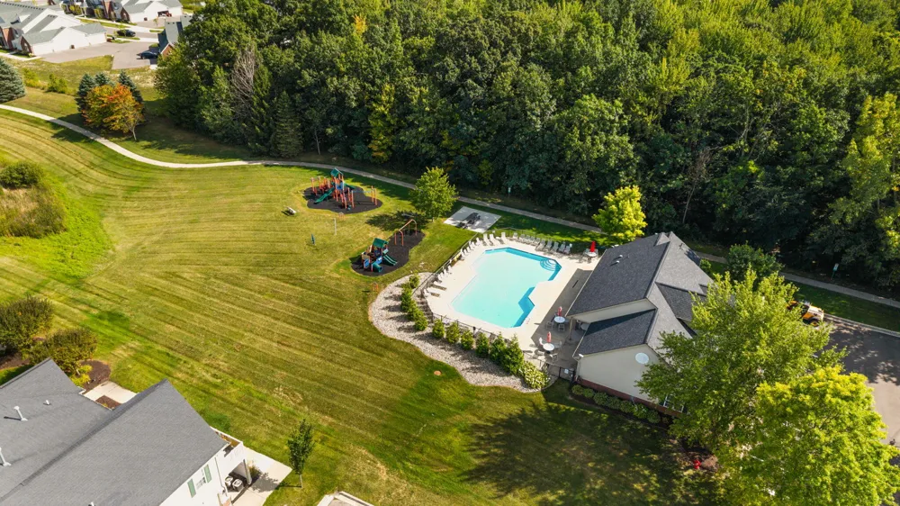 713 Abbington Court Howell, MI 48843