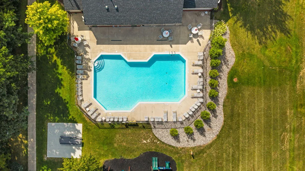 713 Abbington Court Howell, MI 48843