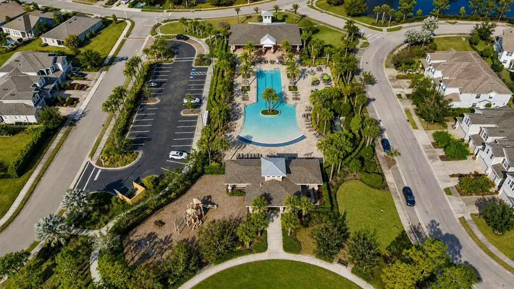 5658 SILVERBRIDGE TRAIL Bradenton, FL 34211