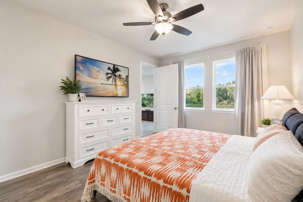 5658 SILVERBRIDGE TRAIL Bradenton, FL 34211