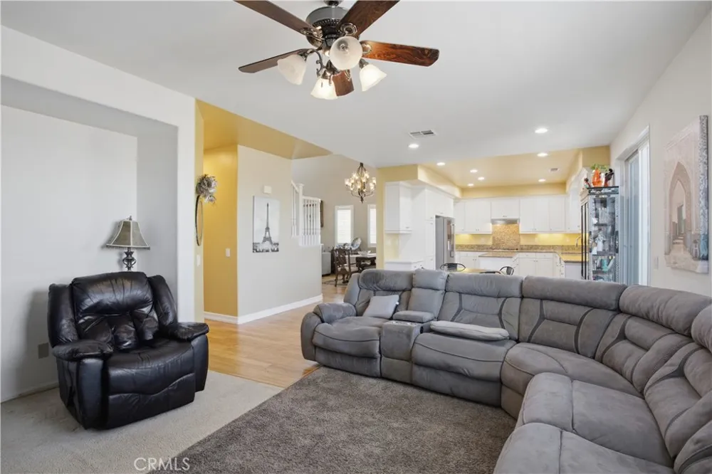 5753 W Avenue K9 Lancaster, CA 93536