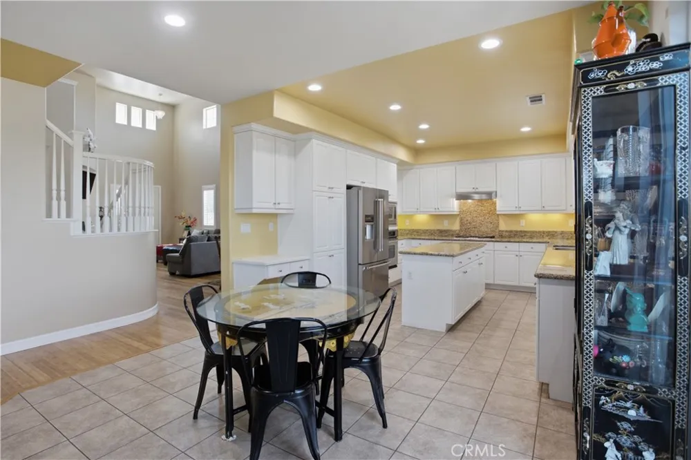 5753 W Avenue K9 Lancaster, CA 93536