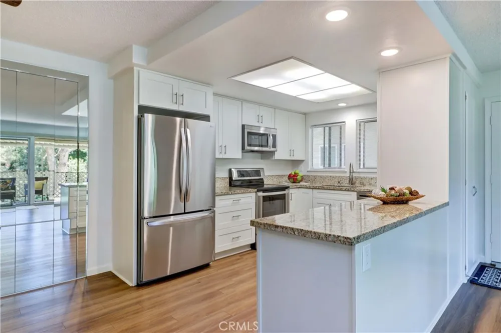 2251 Via Mariposa E #O Laguna Woods, CA 92637
