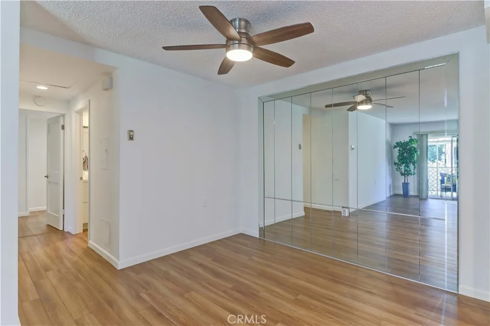 2251 Via Mariposa E #O Laguna Woods, CA 92637