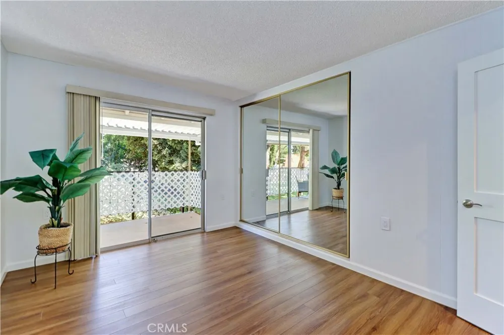 2251 Via Mariposa E #O Laguna Woods, CA 92637