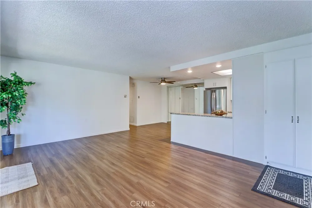 2251 Via Mariposa E #O Laguna Woods, CA 92637