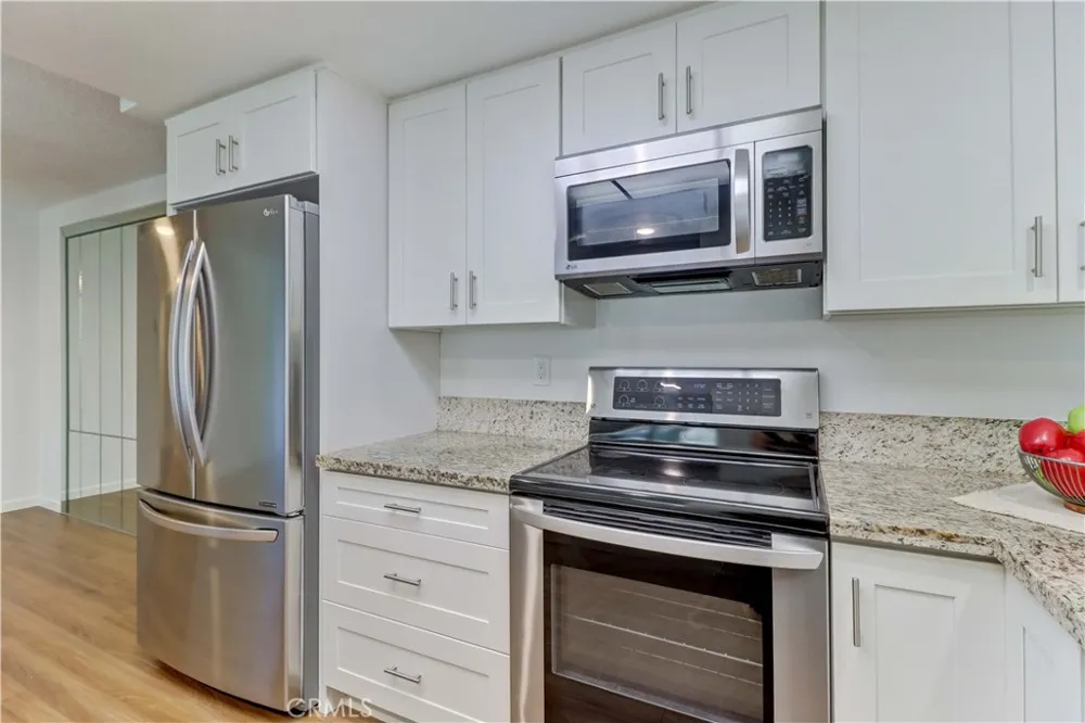2251 Via Mariposa E #O Laguna Woods, CA 92637