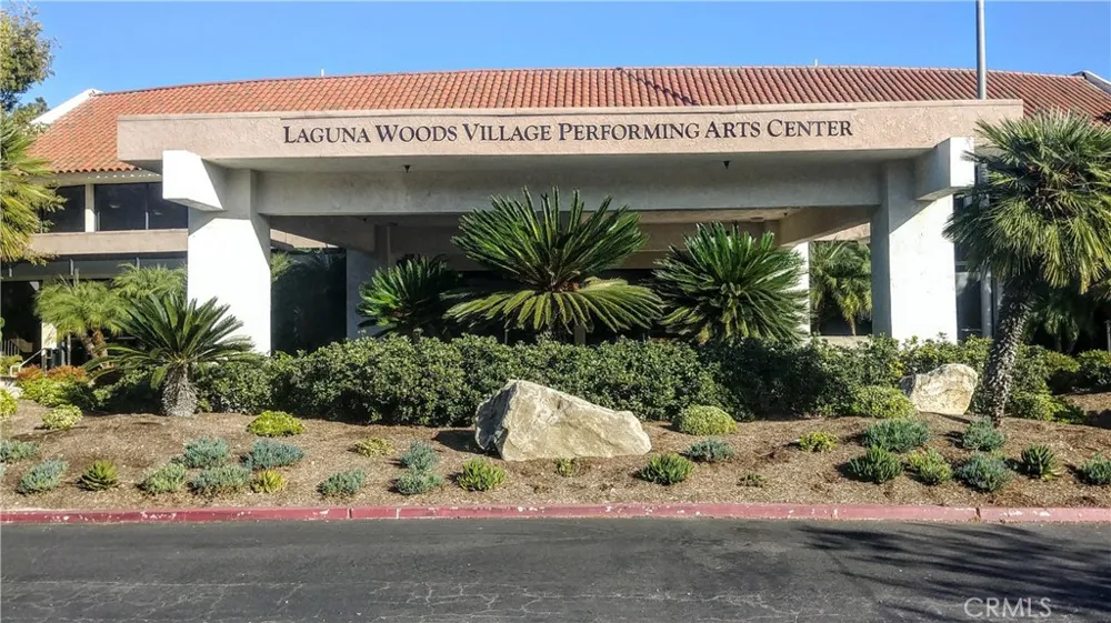 2251 Via Mariposa E #O Laguna Woods, CA 92637