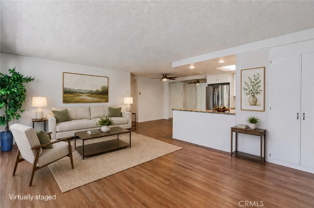 2251 Via Mariposa E #O Laguna Woods, CA 92637