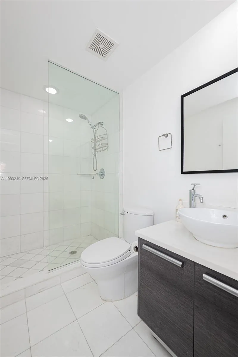2950 NE 188th St #139 Aventura, FL 33180