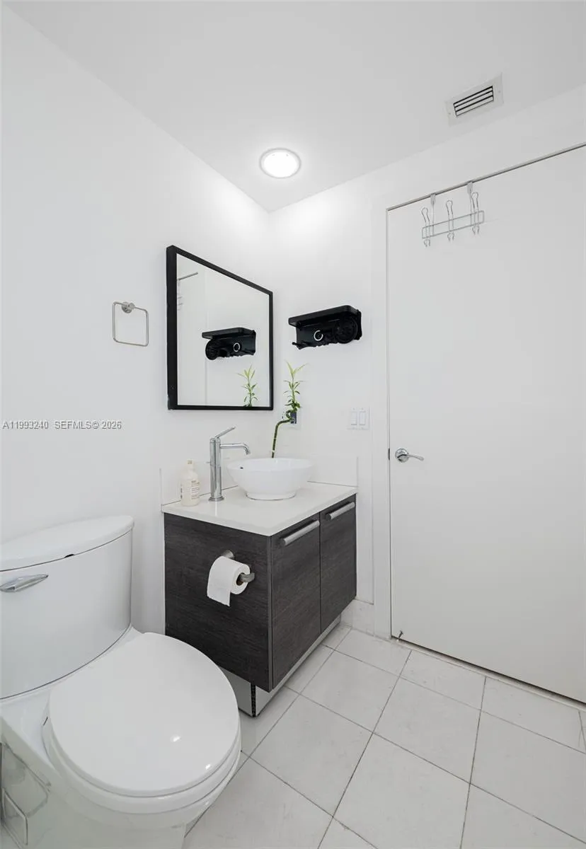 2950 NE 188th St #139 Aventura, FL 33180