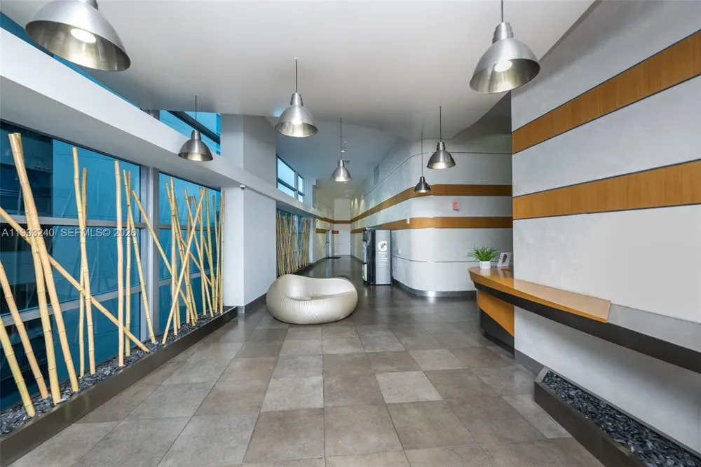 2950 NE 188th St #139 Aventura, FL 33180