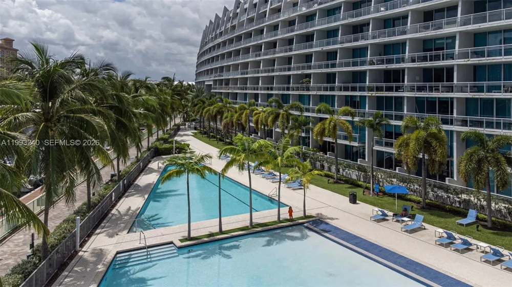 2950 NE 188th St #139 Aventura, FL 33180