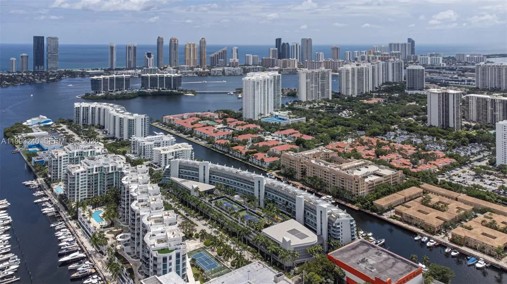 2950 NE 188th St #139 Aventura, FL 33180