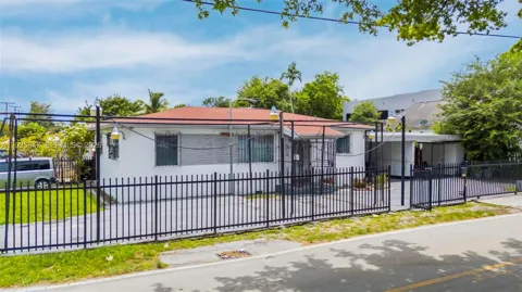 2300 NW 9th St