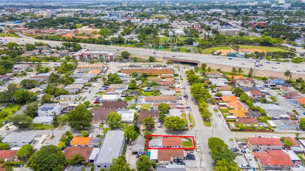 2300 NW 9th St Miami, FL 33125