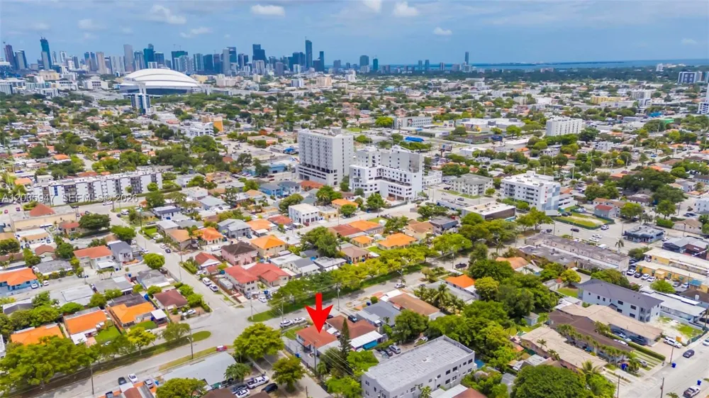 2300 NW 9th St Miami, FL 33125