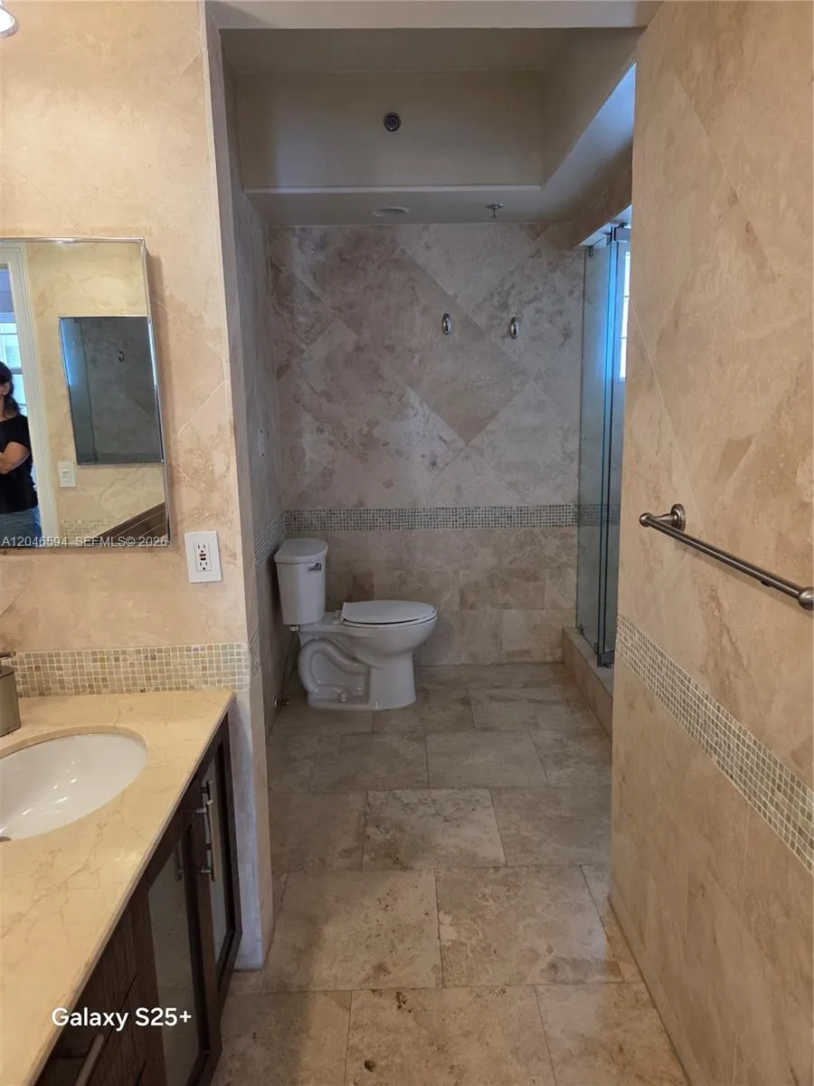 3255 NE 184th St #12304 Aventura, FL 33160