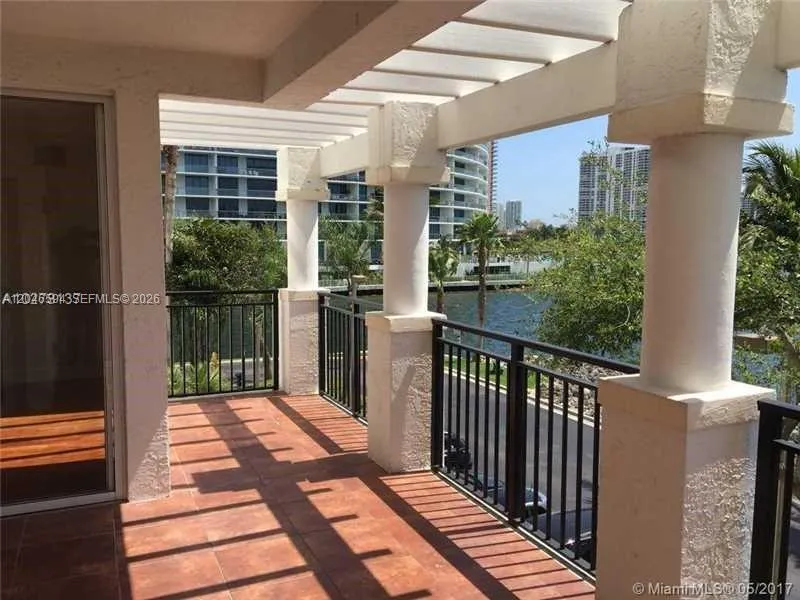 3255 NE 184th St #12304 Aventura, FL 33160