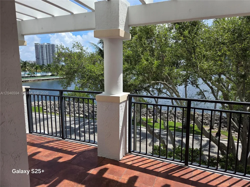 3255 NE 184th St #12304 Aventura, FL 33160