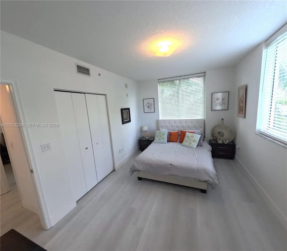 2775 NE 187th St #314 Aventura, FL 33180