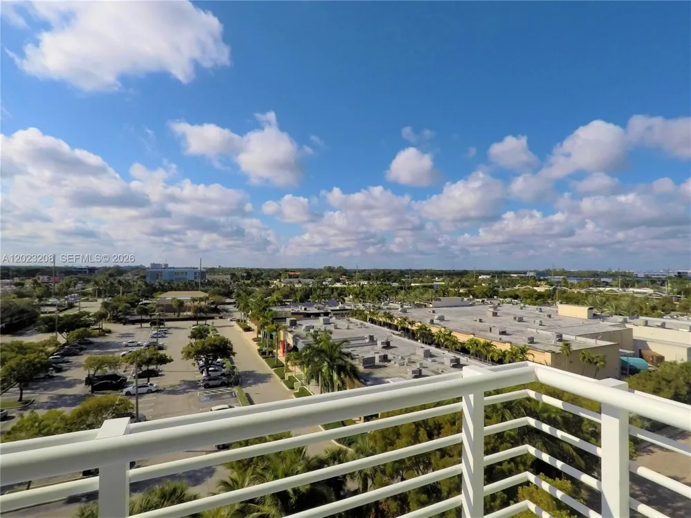 2775 NE 187th St #314 Aventura, FL 33180