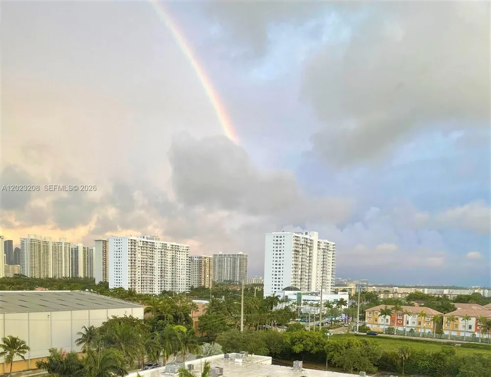 2775 NE 187th St #314 Aventura, FL 33180