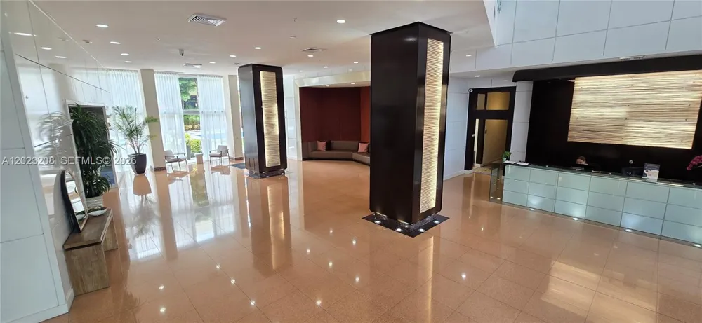 2775 NE 187th St #314 Aventura, FL 33180