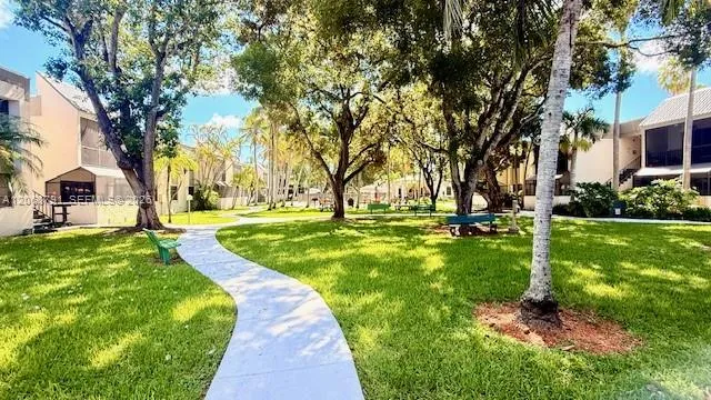 7947 SW 104th St #202C Miami, FL 33156