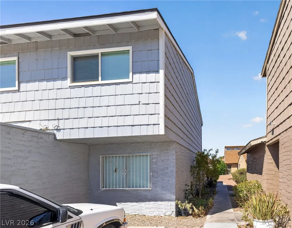 5125 Golden Lane #A Las Vegas, NV 89119