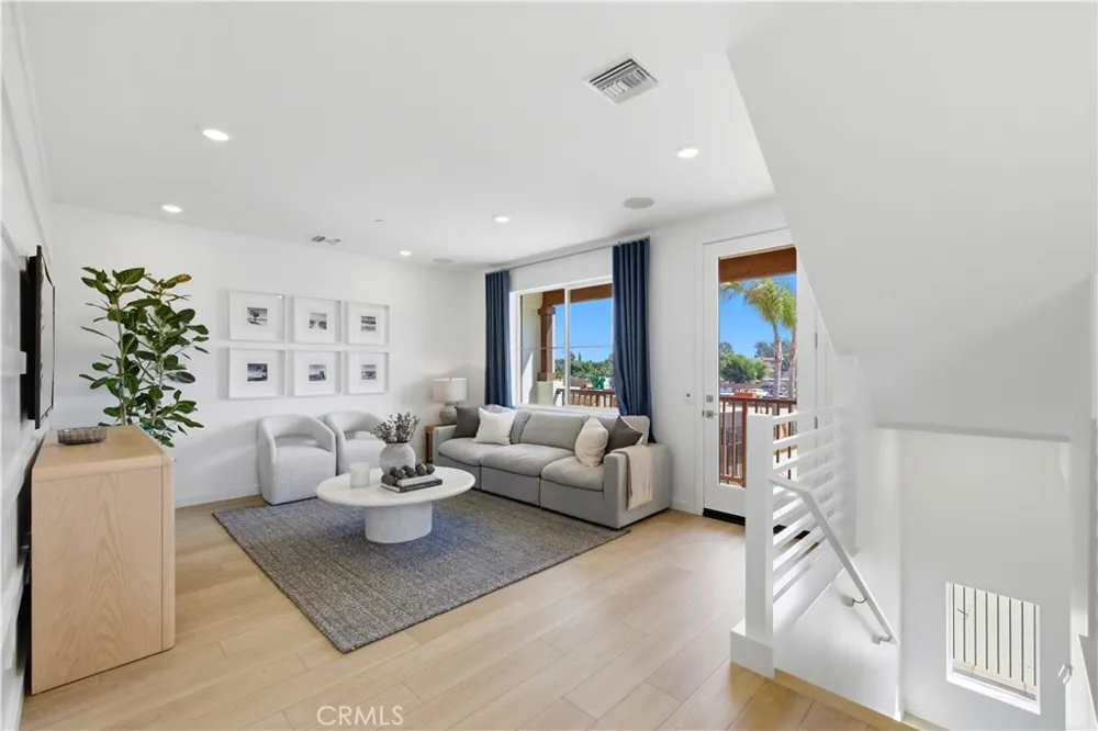 6626 Via Vista Pico Rivera, CA 90660
