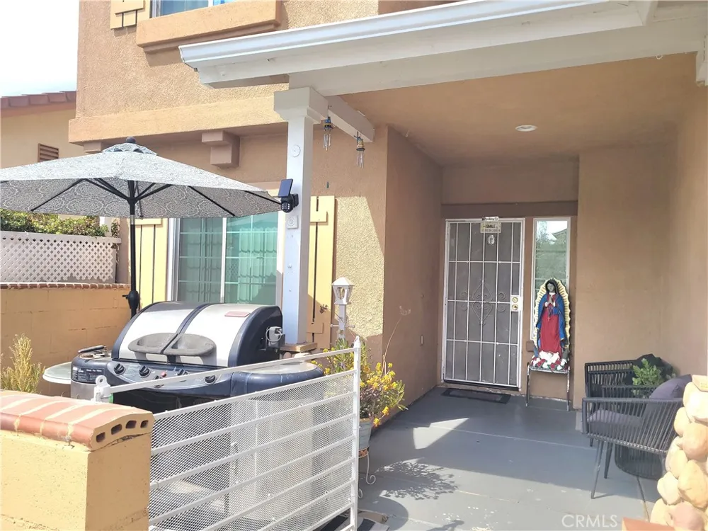 2130 Willowbrook Perris, CA 92571