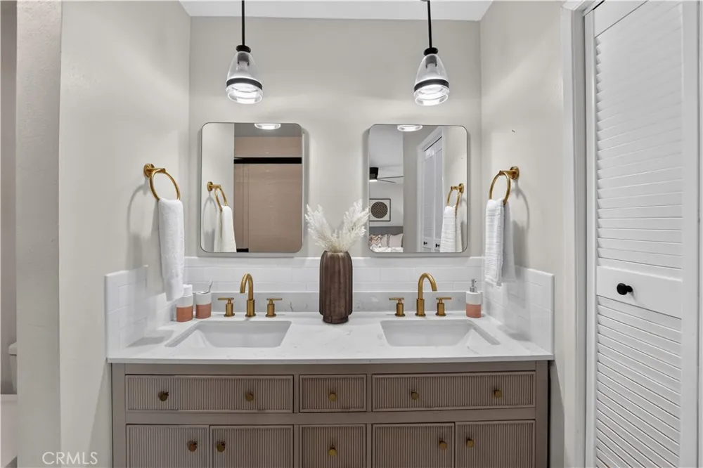 4137 Elizabeth Court Cypress, CA 90630
