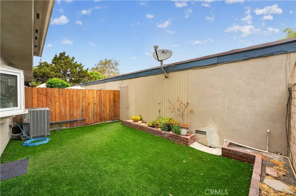 4137 Elizabeth Court Cypress, CA 90630