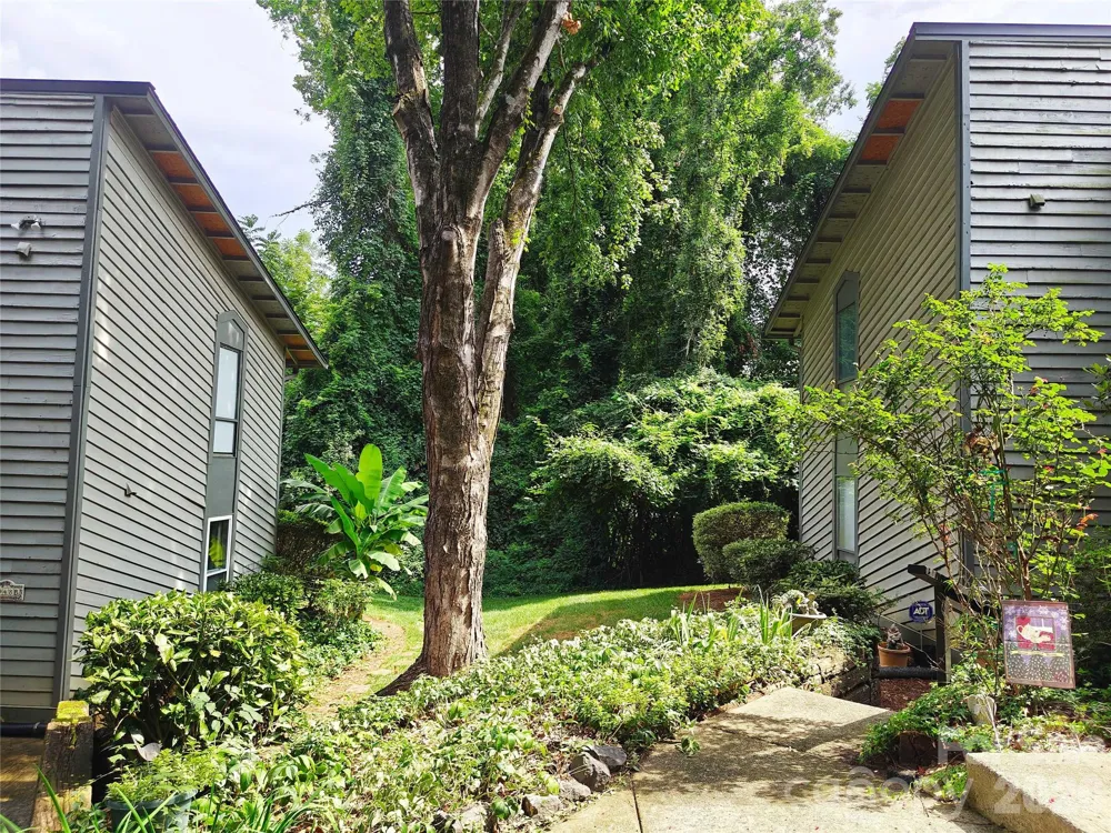 4948 Sardis Road #C Charlotte, NC 28270