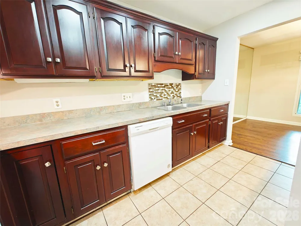 4948 Sardis Road #C Charlotte, NC 28270