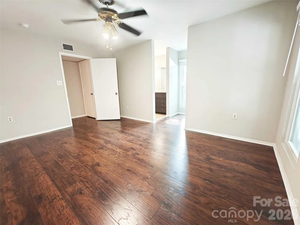 4948 Sardis Road #C Charlotte, NC 28270