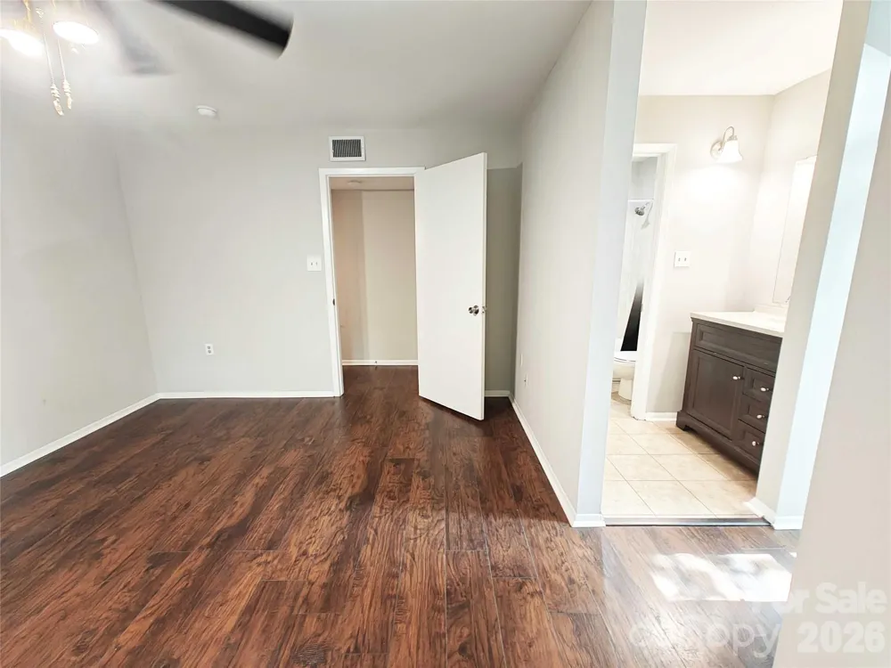 4948 Sardis Road #C Charlotte, NC 28270