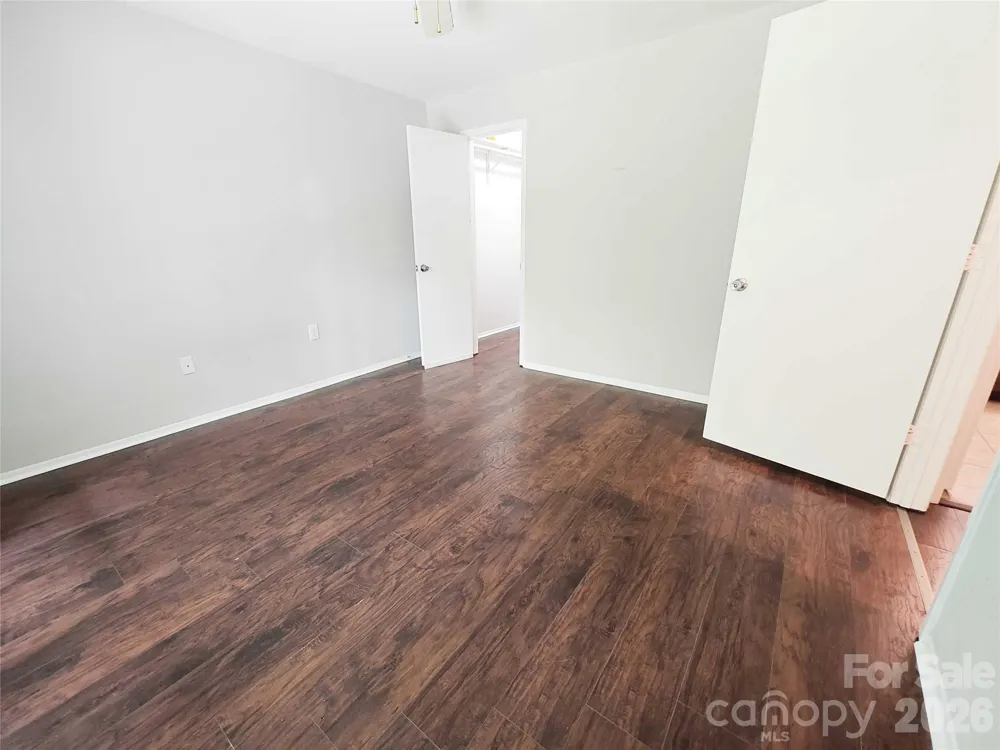 4948 Sardis Road #C Charlotte, NC 28270