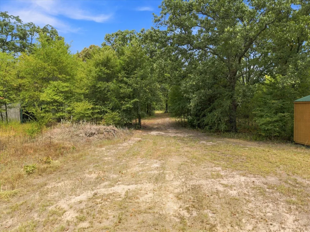 9696 FM 515 Yantis, TX 75410